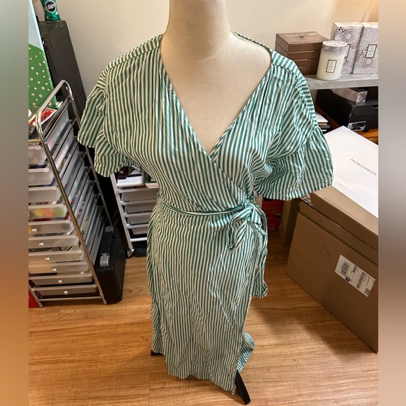 Velvet by Graham and Spencer Wrap Dress - Picture 3 of 9